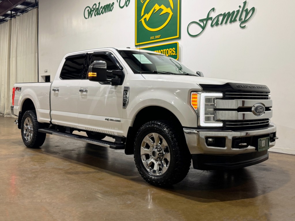 2017 Ford F-250 Image 2