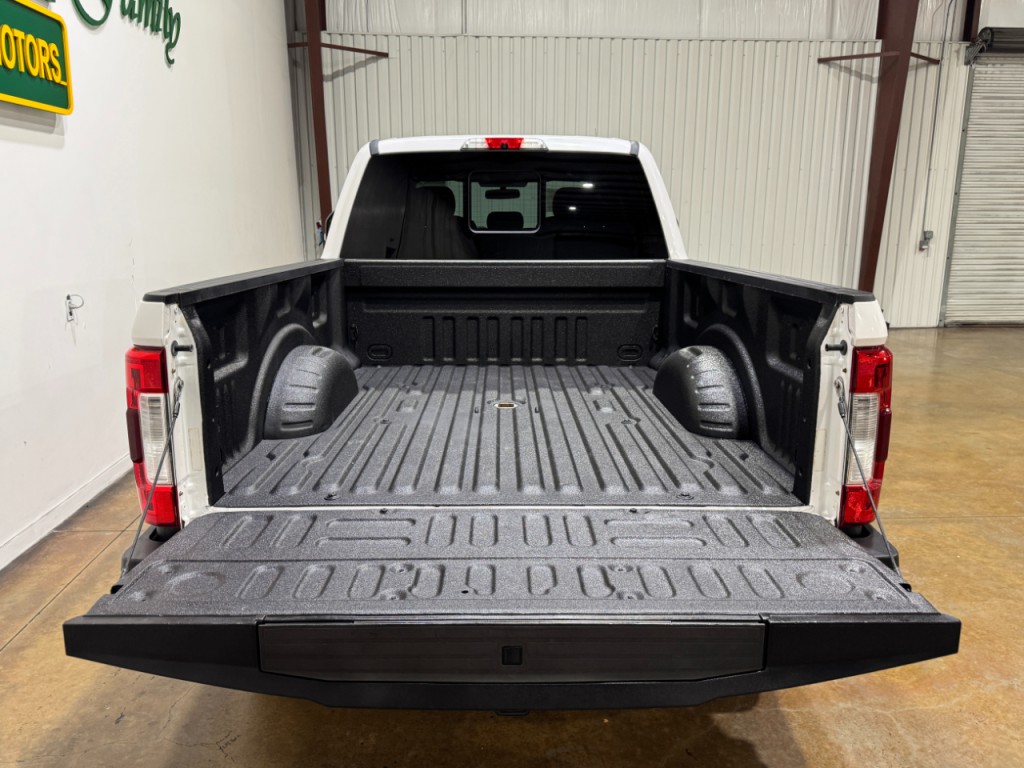 2017 Ford F-250 Image 56