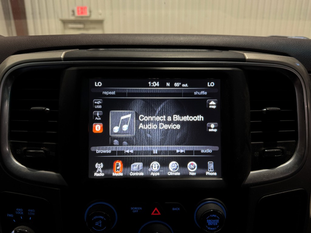 2017 RAM 3500 Image 11