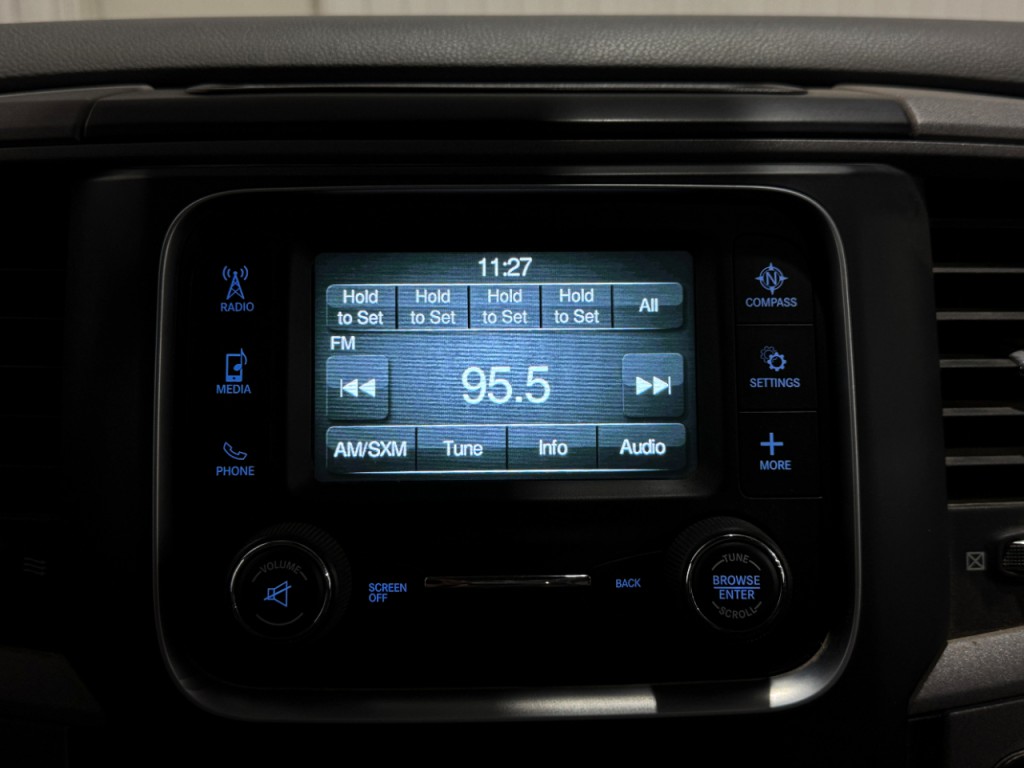 2017 RAM 3500 Image 9