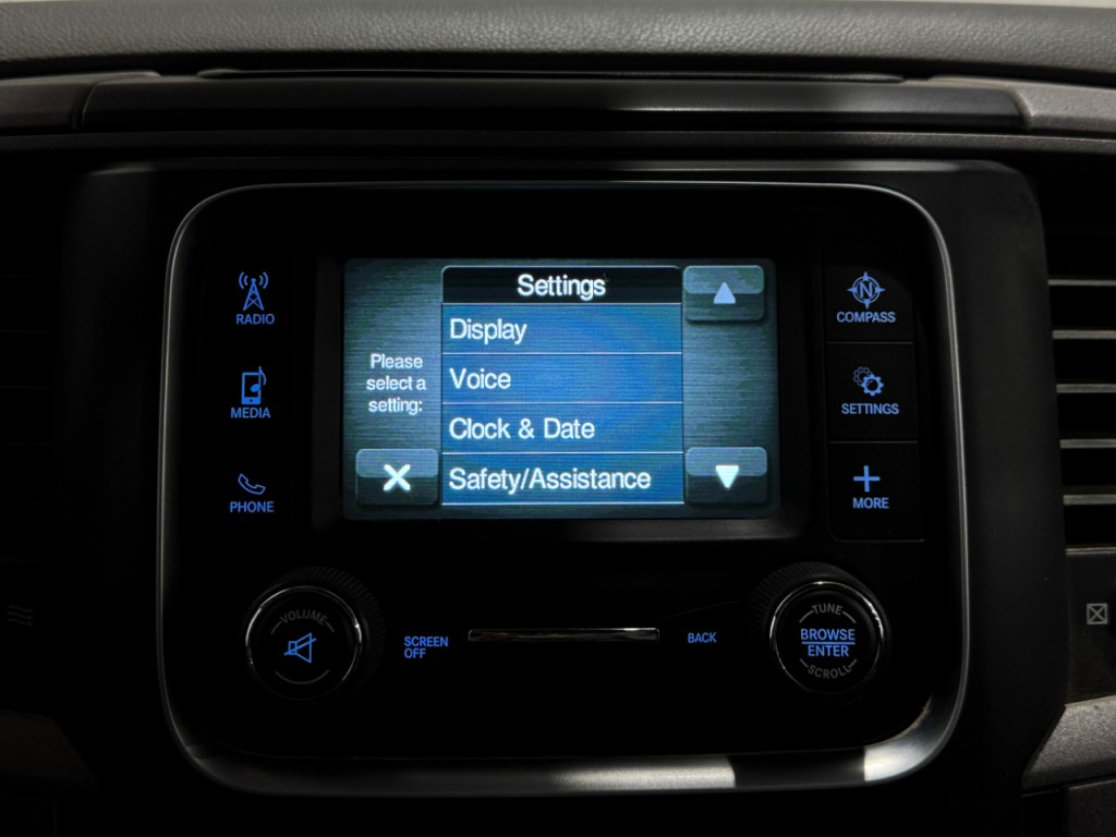 2017 RAM 3500 Image 13