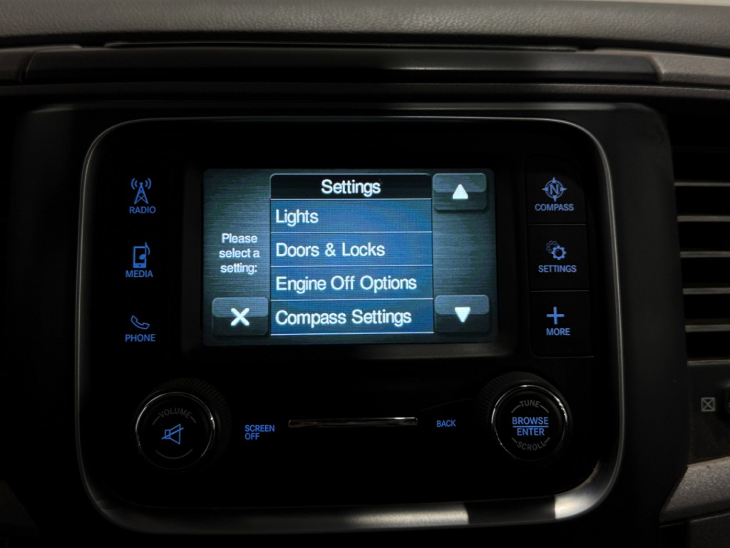 2017 RAM 3500 Image 14