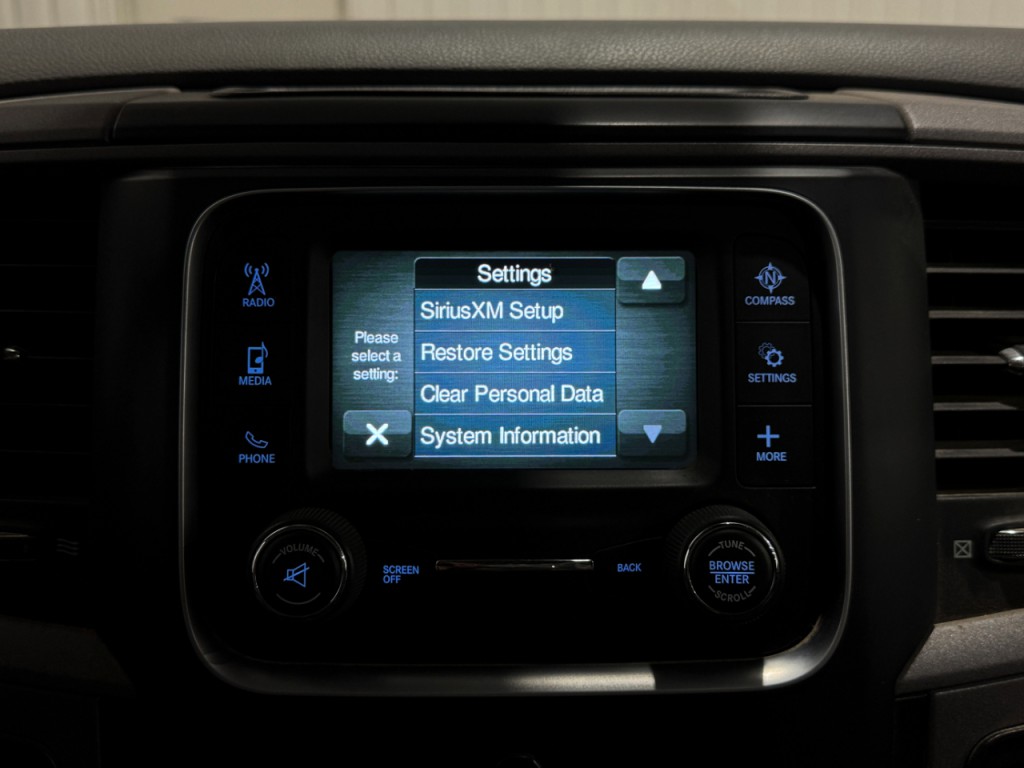 2017 RAM 3500 Image 16