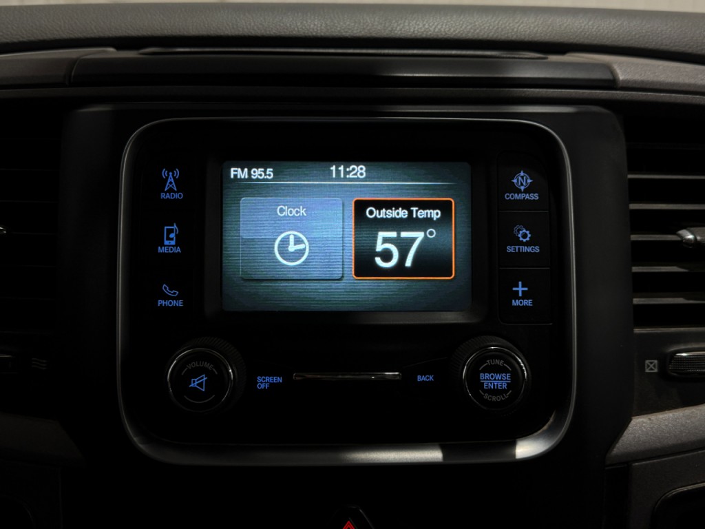 2017 RAM 3500 Image 17