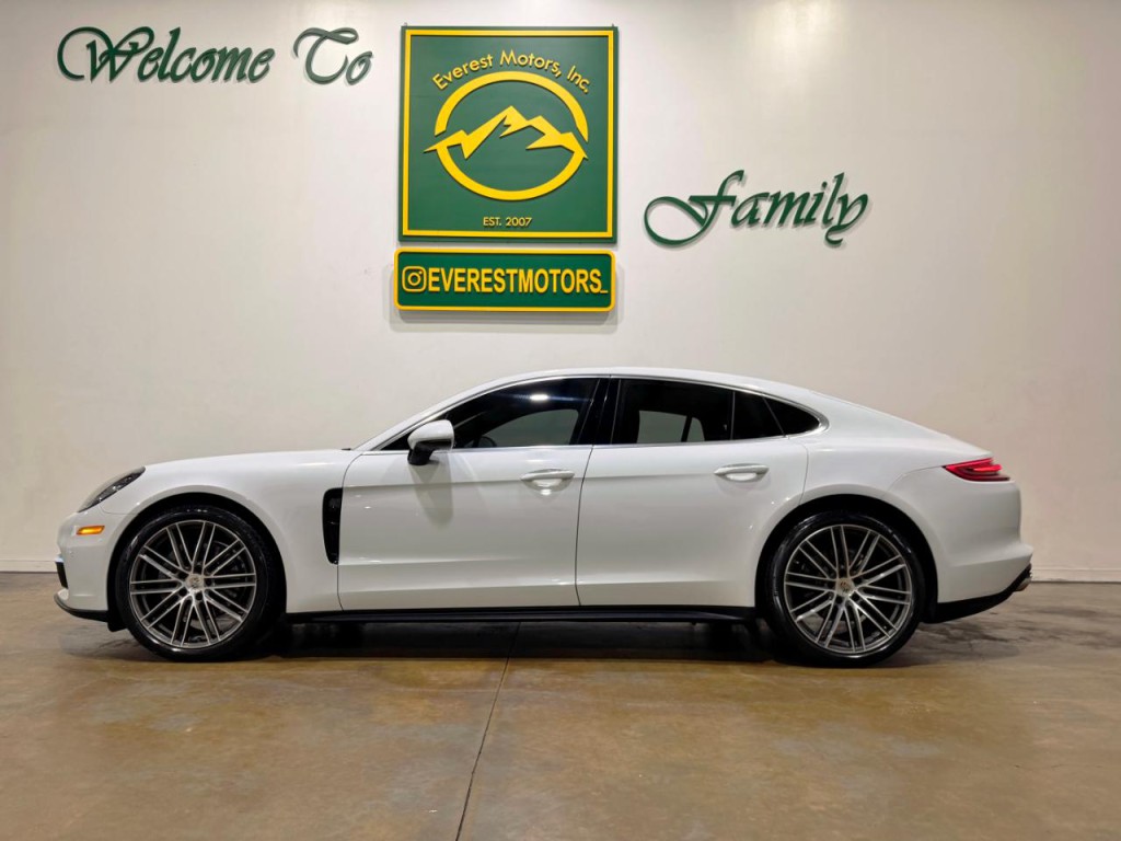 2017 Porsche Panamera Image 5