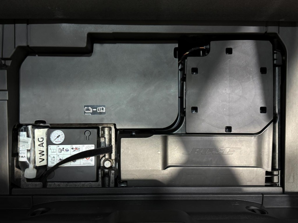 2017 Porsche Panamera Image 81