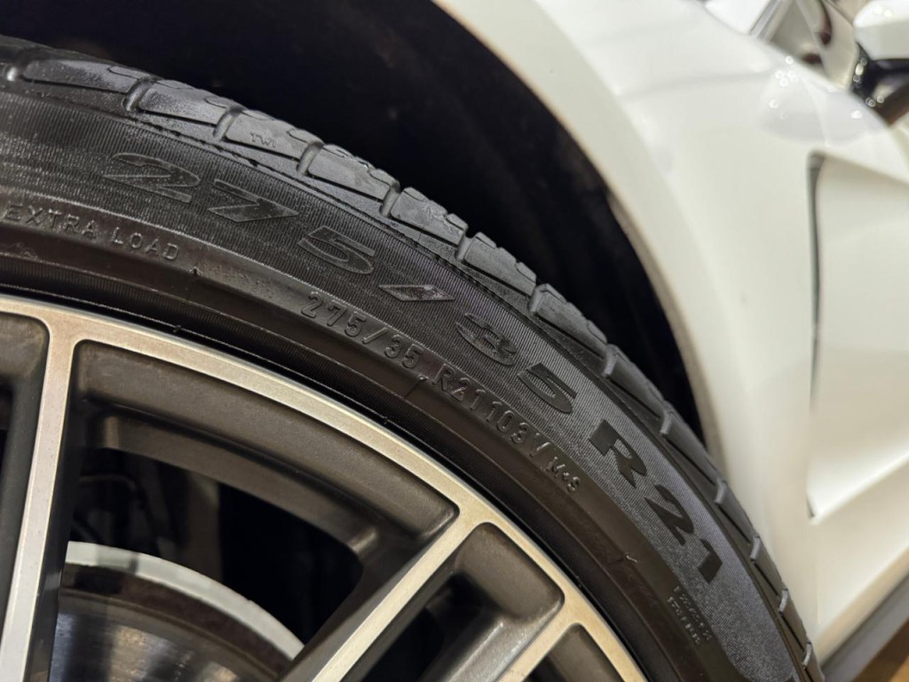 2017 Porsche Panamera Image 88