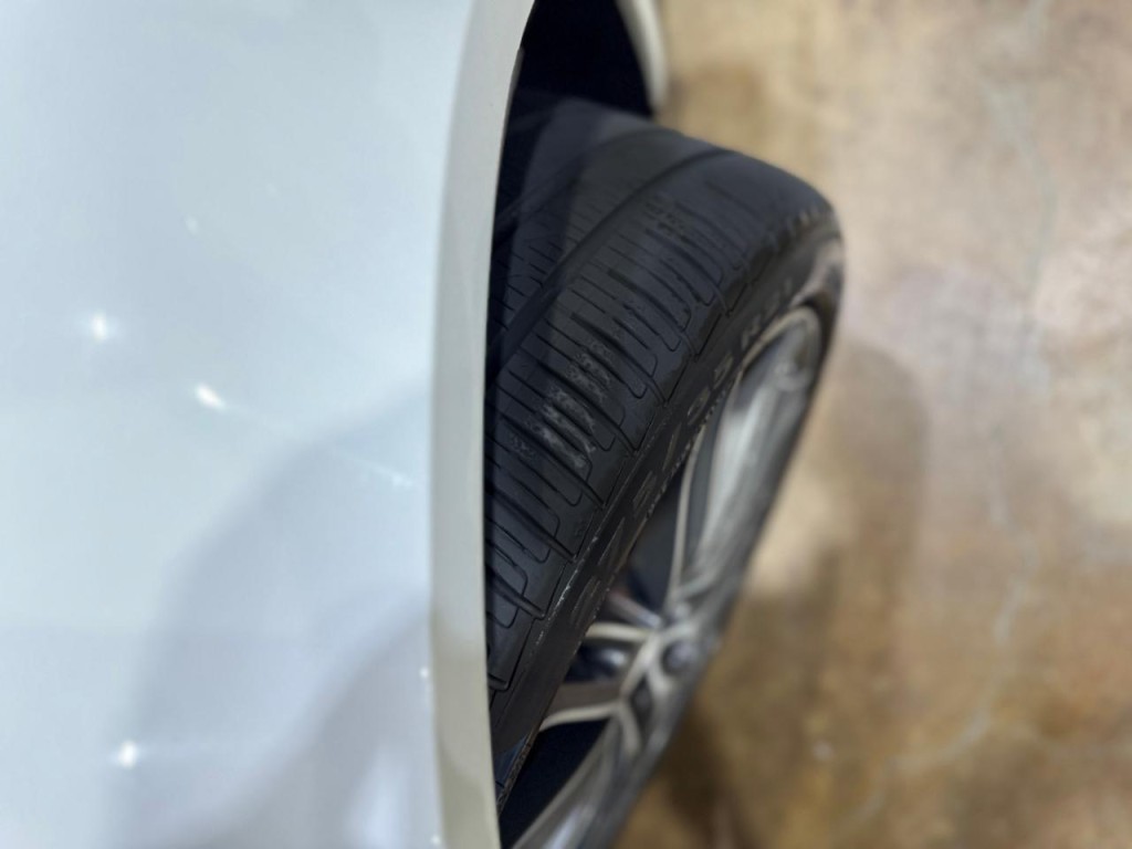 2017 Porsche Panamera Image 89