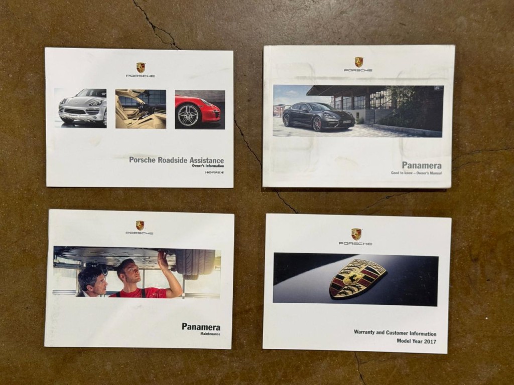 2017 Porsche Panamera Image 91