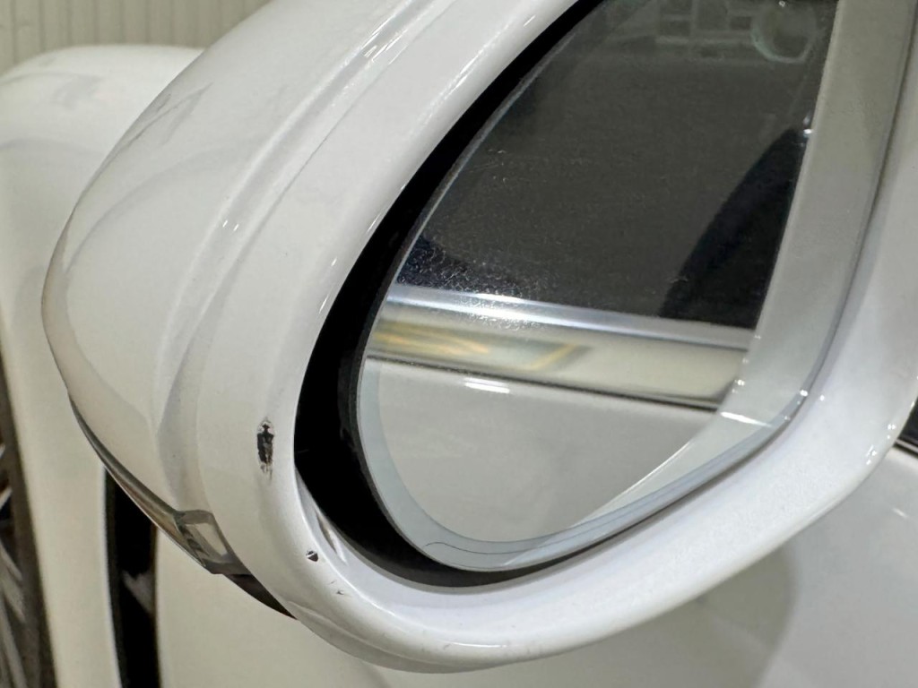 2017 Porsche Panamera Image 93