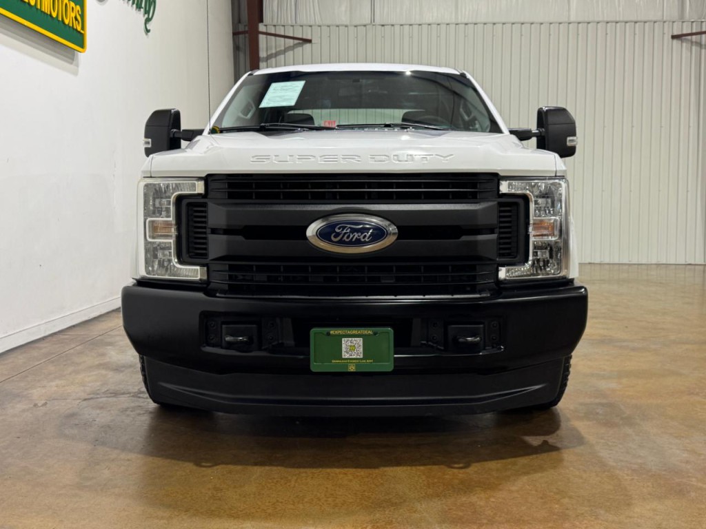 2018 Ford F-250 Image 2