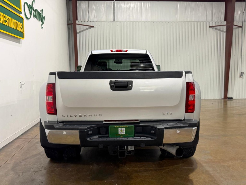 2011 Chevrolet Silverado 1500 Image 6