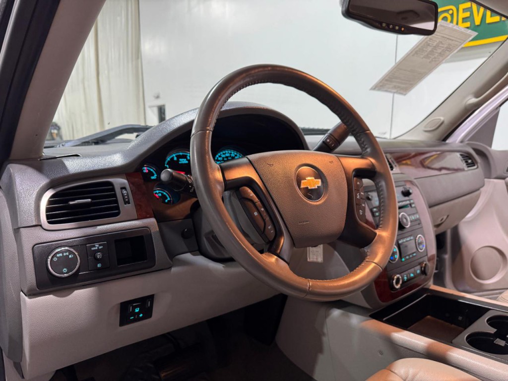 2011 Chevrolet Silverado 1500 Image 9