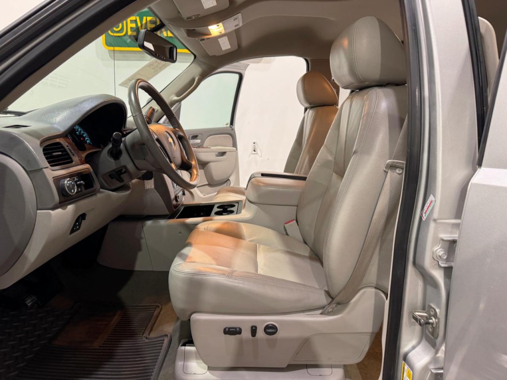 2011 Chevrolet Silverado 1500 Image 11