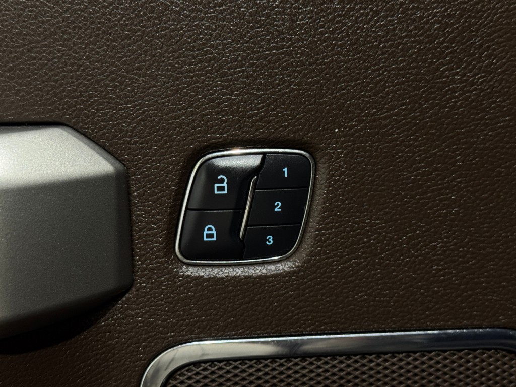 2017 Ford F-350 Image 8