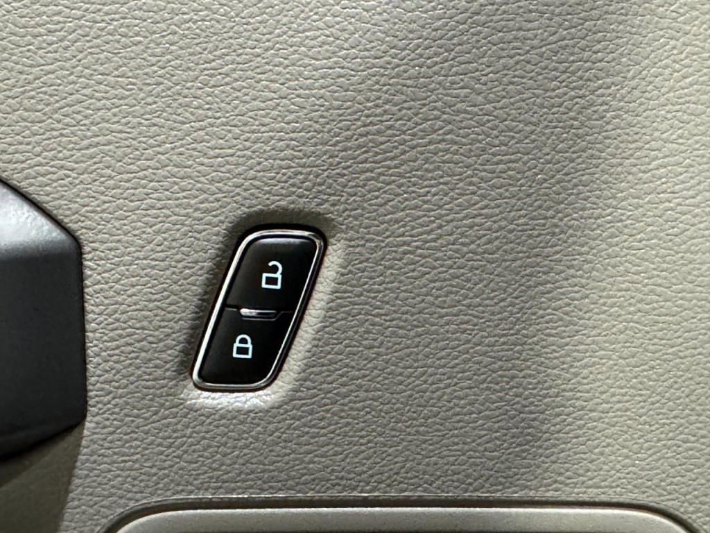 2021 Ford F-350 Image 35