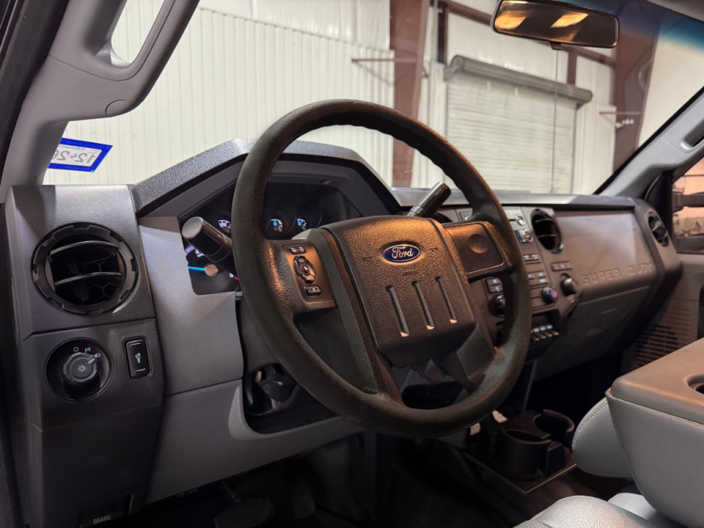2015 Ford F-350 Image 6