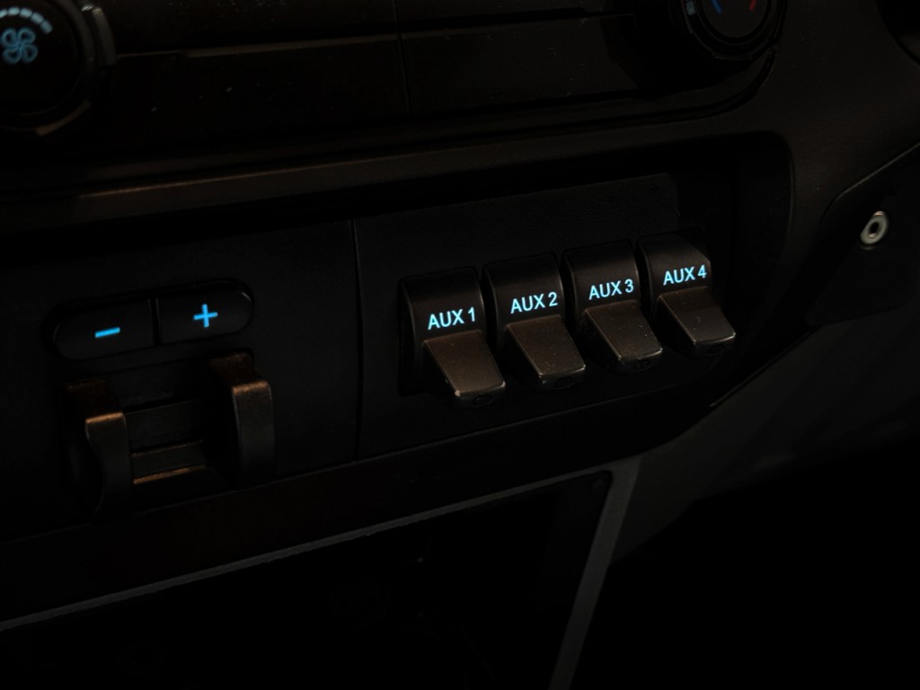 2015 Ford F-350 Image 9