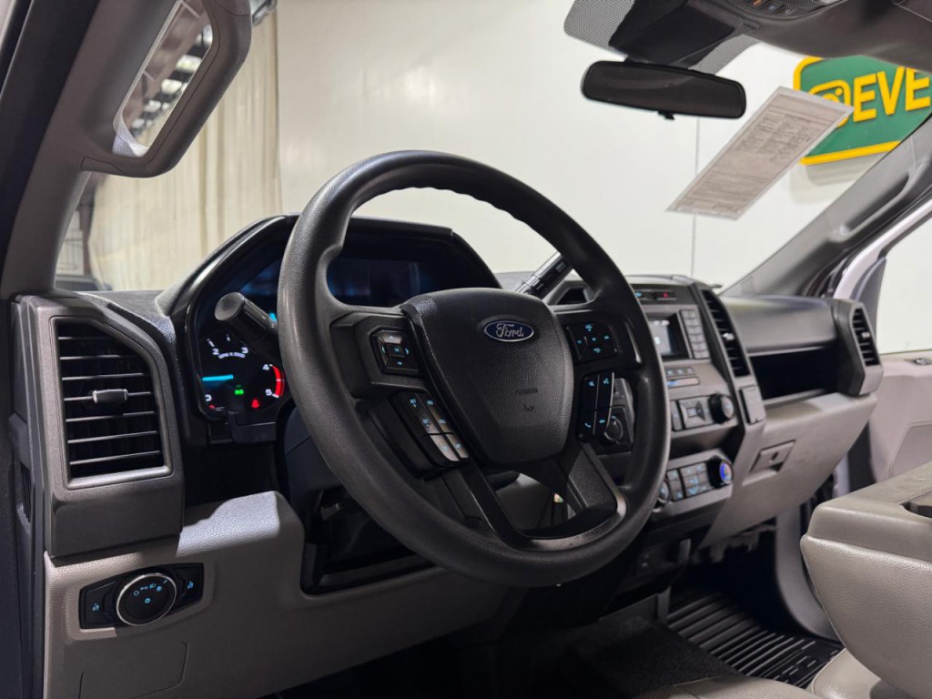 2022 Ford F-350 Image 10