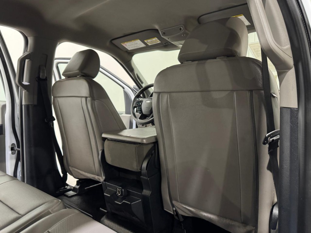 2022 Ford F-350 Image 17