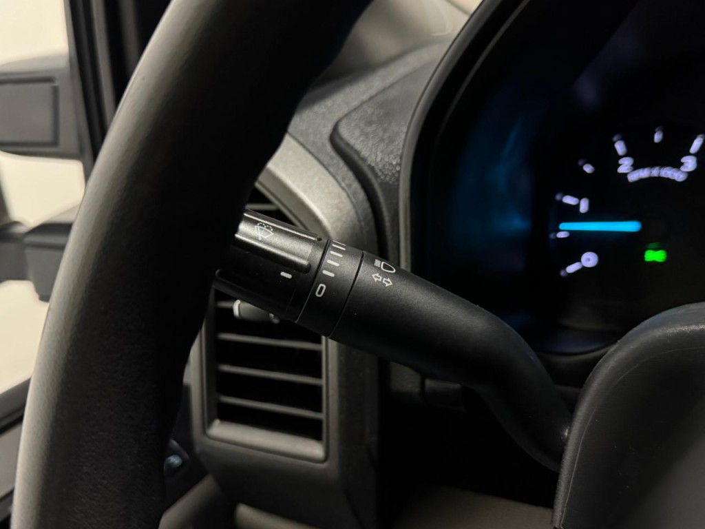 2022 Ford F-350 Image 24