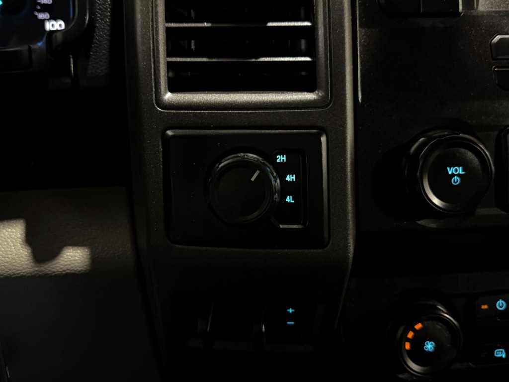 2022 Ford F-350 Image 30