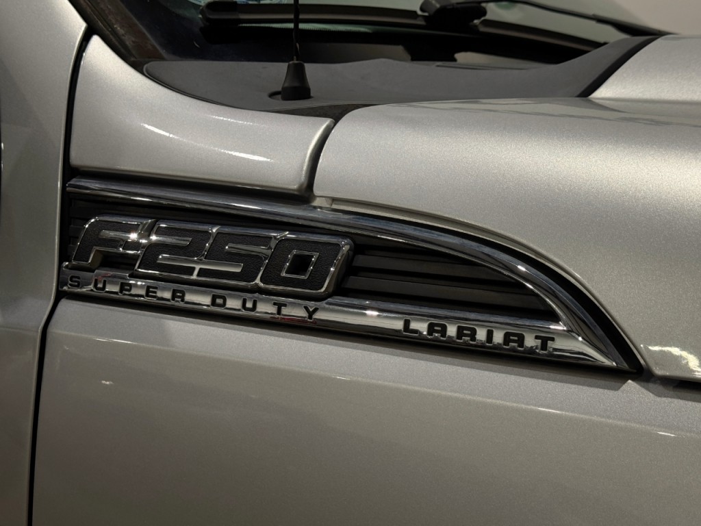 2015 Ford F-250 Image 28
