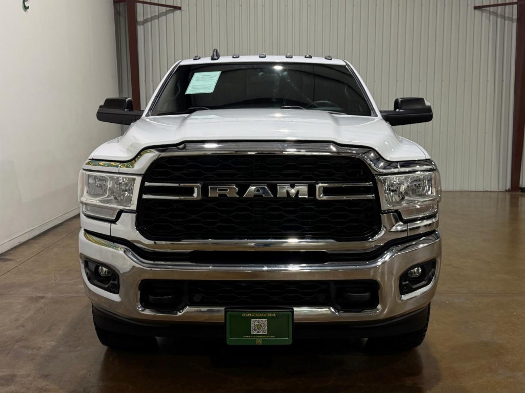 2022 RAM 2500 Image 2