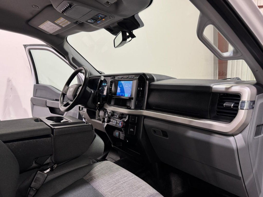 2023 Ford F-350 Image 12