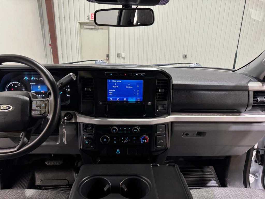 2023 Ford F-350 Image 22