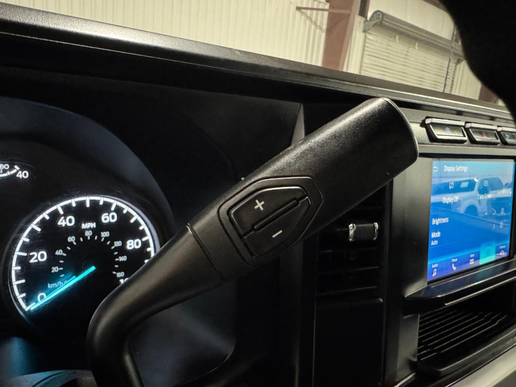 2023 Ford F-350 Image 25