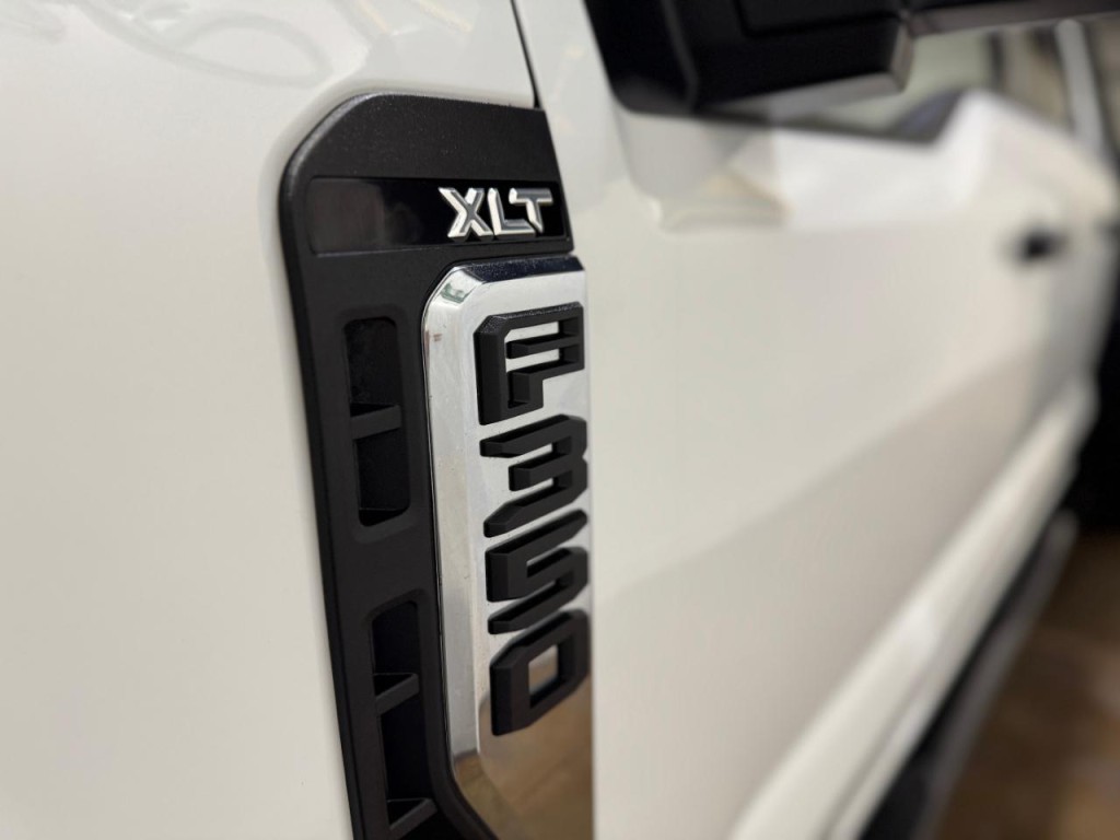 2023 Ford F-350 Image 54