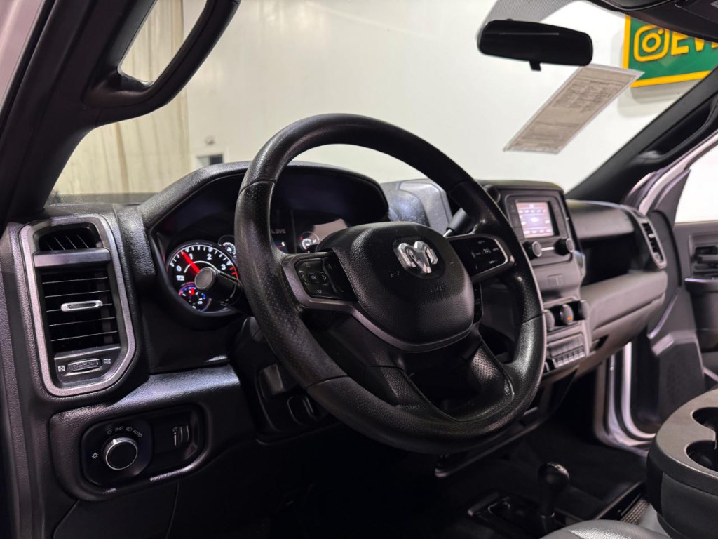2024 RAM 3500 Image 10