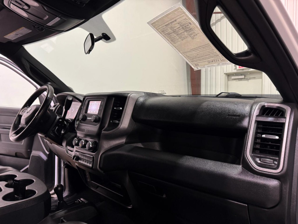 2024 RAM 3500 Image 11