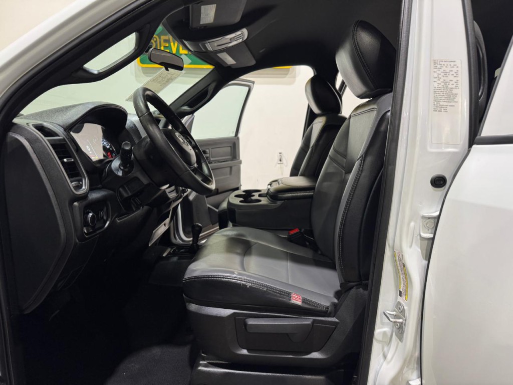 2024 RAM 3500 Image 12