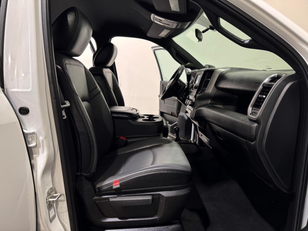 2024 RAM 3500 Image 14