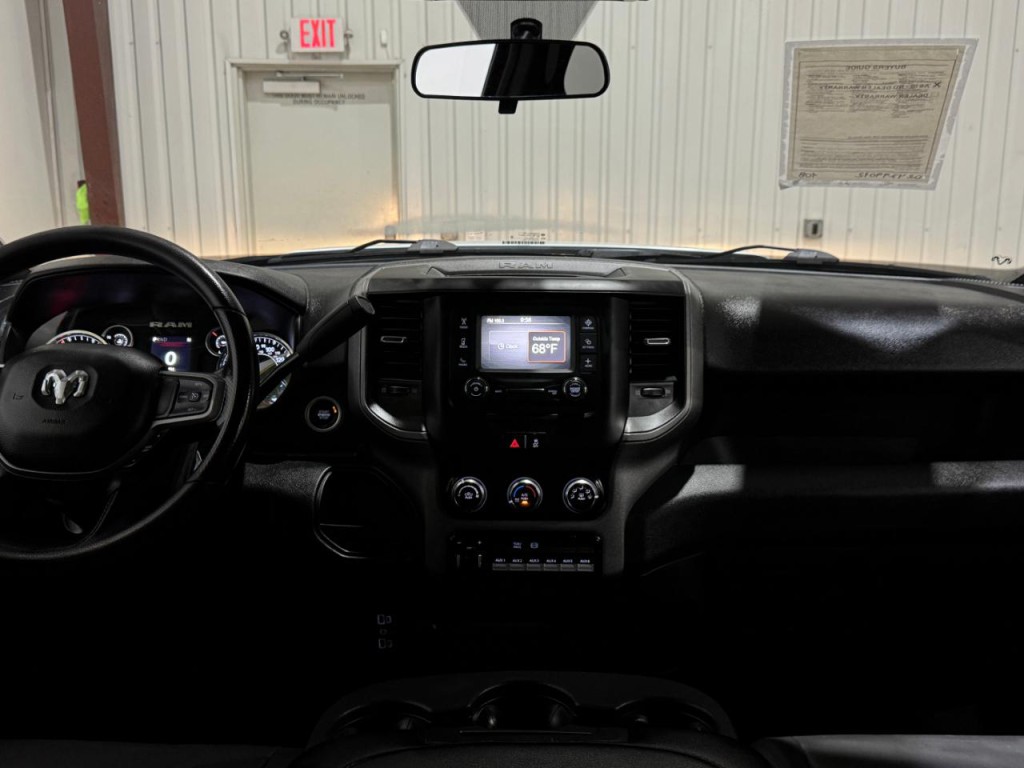 2024 RAM 3500 Image 21