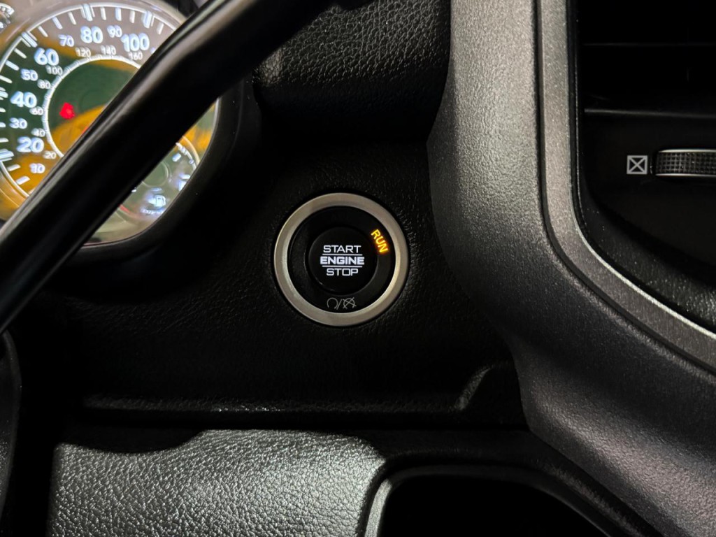 2024 RAM 3500 Image 31