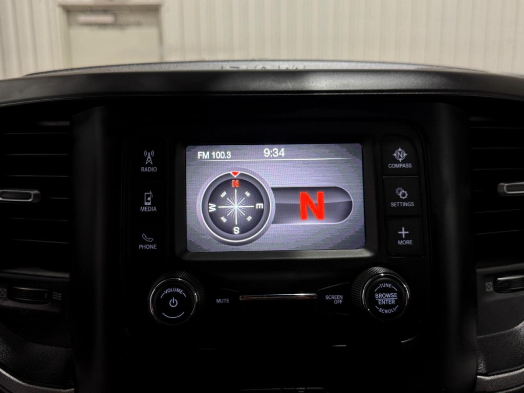 2024 RAM 3500 Image 36