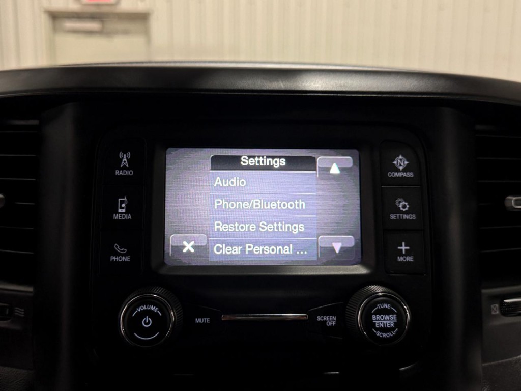 2024 RAM 3500 Image 40