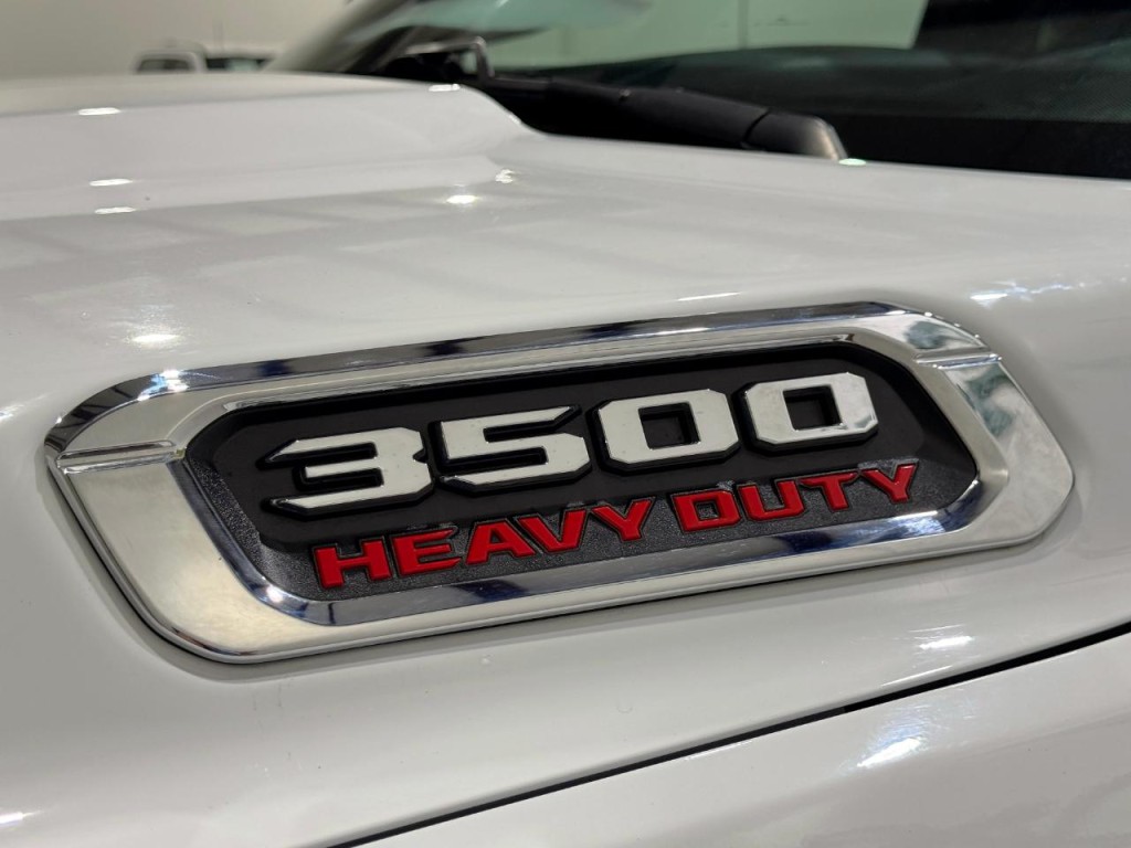 2024 RAM 3500 Image 44