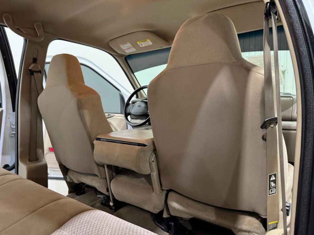 2002 Ford F-350 Image 15