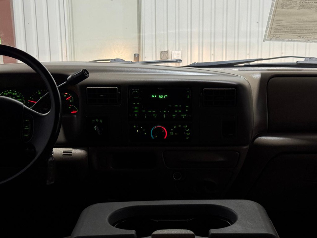 2002 Ford F-350 Image 18