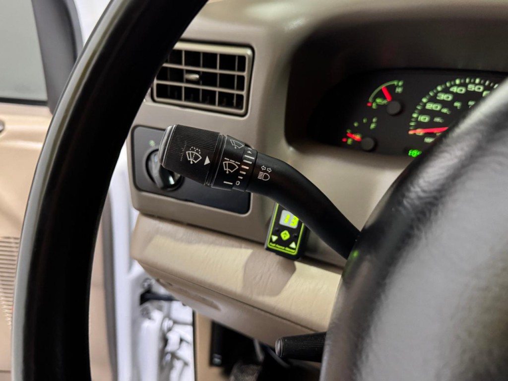 2002 Ford F-350 Image 21