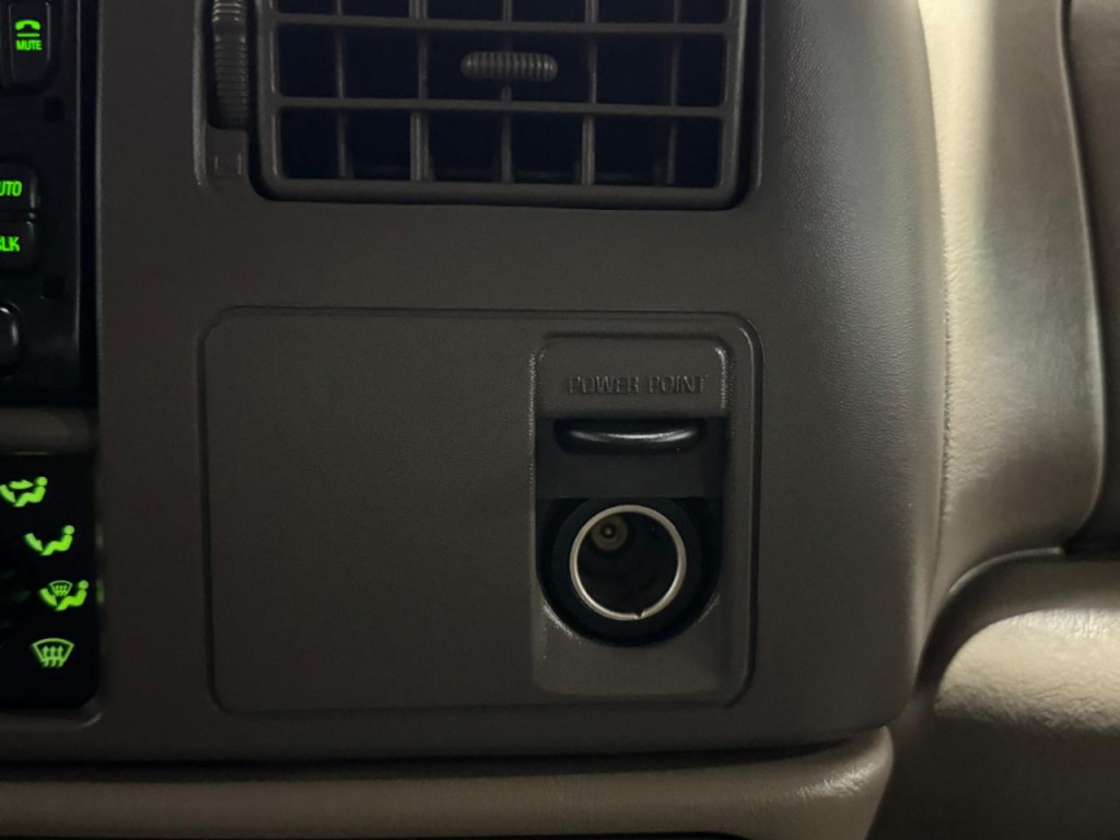 2002 Ford F-350 Image 26