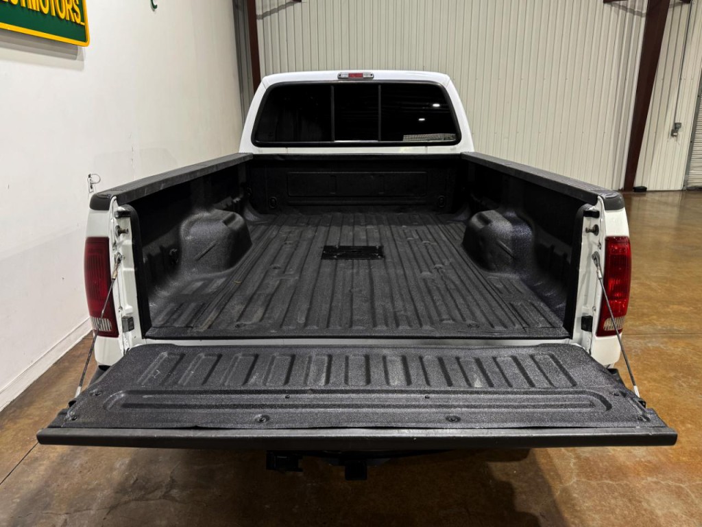 2002 Ford F-350 Image 31