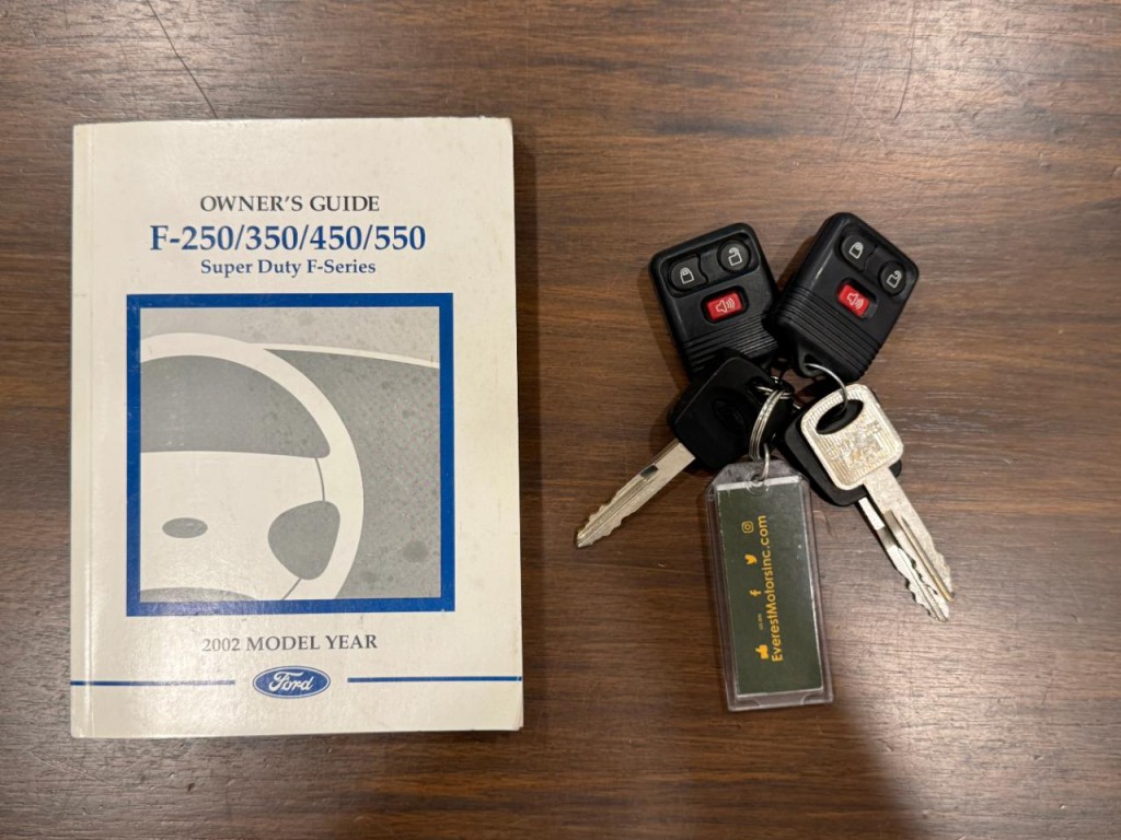 2002 Ford F-350 Image 40