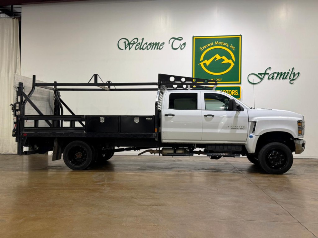 2022 Chevrolet Silverado 1500 Image 2