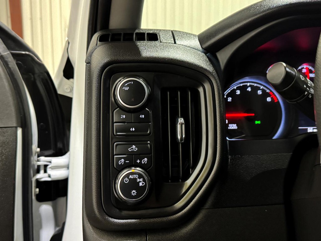 2023 Chevrolet Silverado 1500 Image 22