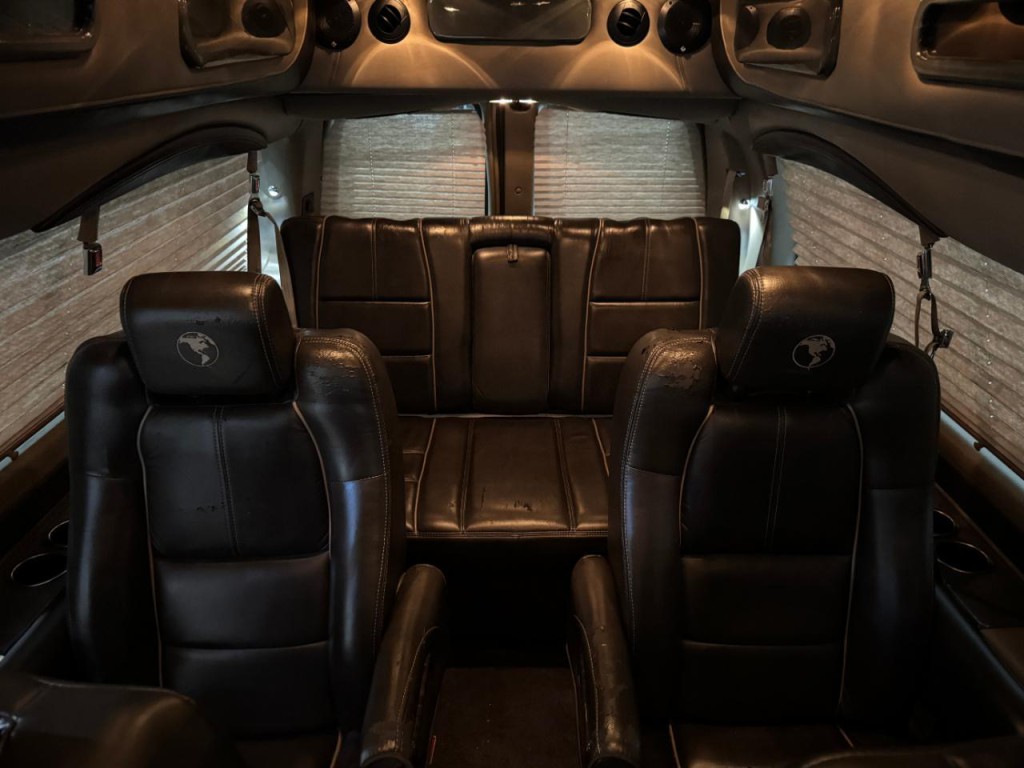 2016 Chevrolet Express Image 14